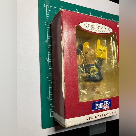 VTG NFL HALLMARK KEEPSAKE ORNAMENT ST. LOUIS RAMS FOOTBALL #1 FAN MOUSE 1996 - Picture 6 of 7